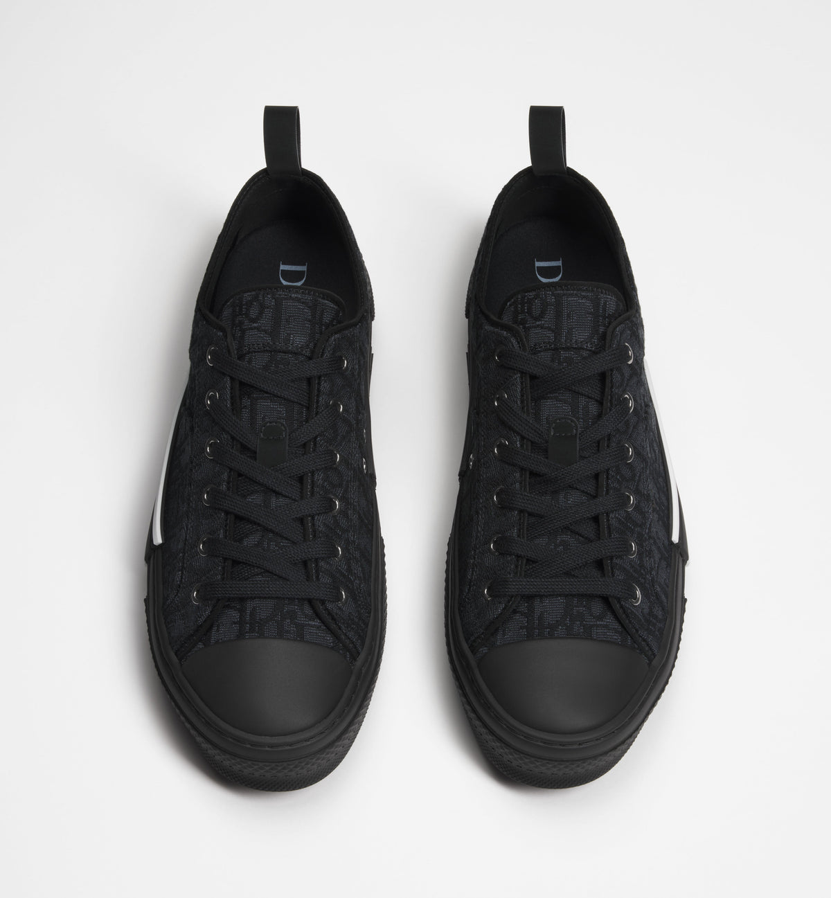 B23 League Sneaker