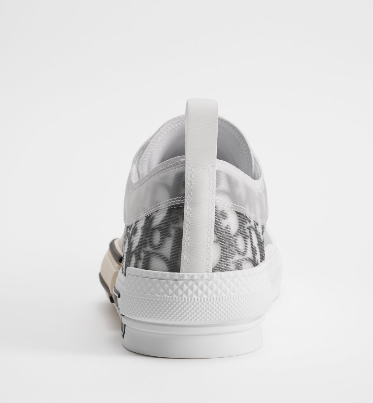 B23 League Sneaker